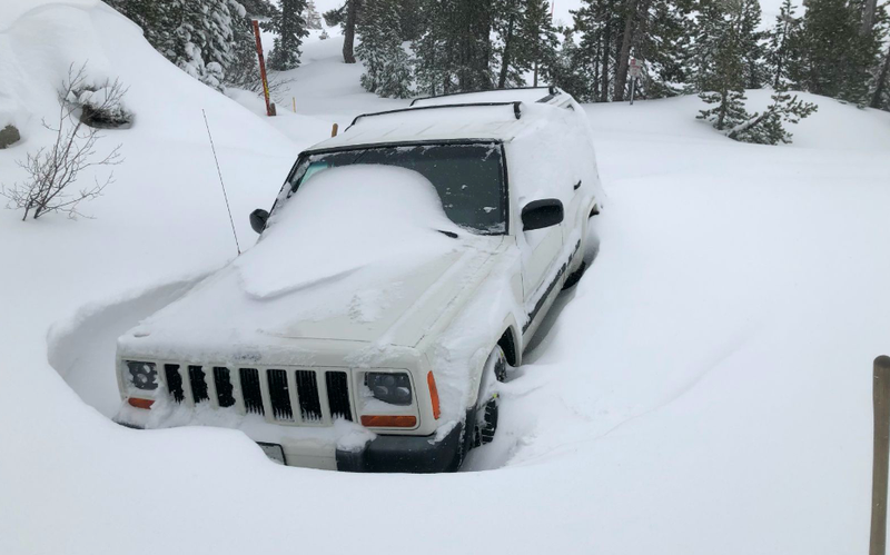 Illustration for article titled A Tesla Engineer's Jeep Ended Up Under 10 Feet of Snow for Months and It's Still There